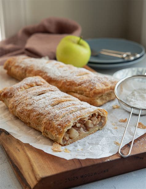 Apple Strudel Recipe With Puff Pastry Uk | Deporecipe.co