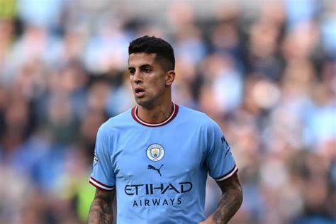 Barcelona chief drops Joao Cancelo transfer hint - Football España