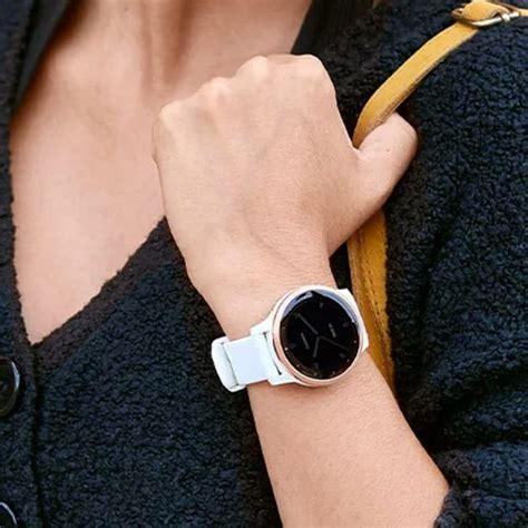 Garmin Vivoactive 4S GPS Watch Review 2019 | The Strategist