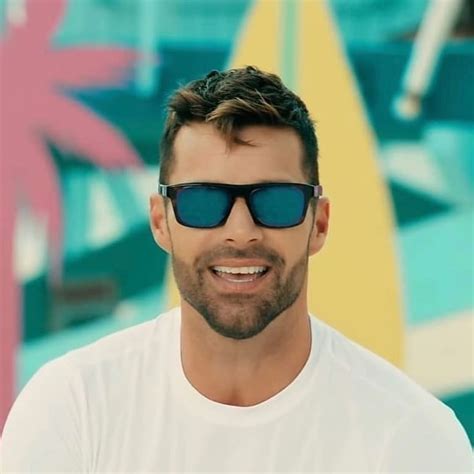 Ricky Martin, 90s Music Artists, Sensual, American Singers, Singer Songwriter, Square Sunglasses ...
