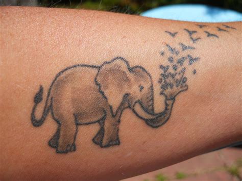 Mom And Baby Elephant Tattoo Designs