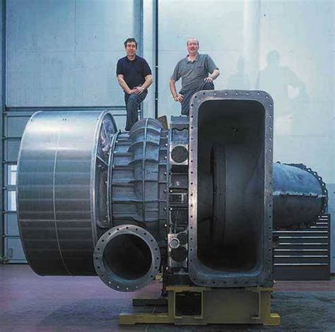 Biggest, most powerful engine in the world: 109,000 HP