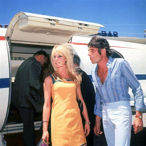 Brigitte Bardot and Gunther Sachs disembarking a private jet. | Brigitte bardot, French actress ...