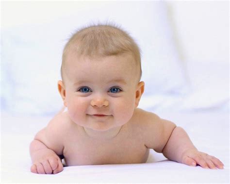 Free Sweet Cute Babies Smile Desktop Wallpapers HD