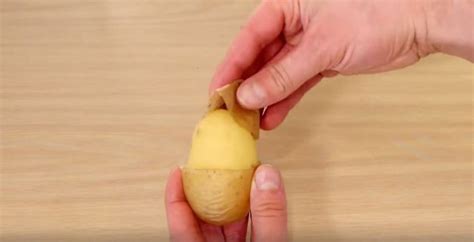 A Quick And Easy Way To Peel Potatoes | Make It & Love It