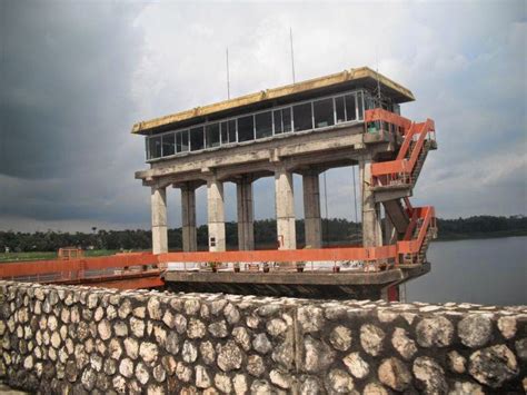 Wiyak Bumi Wiyak Langit: Mampir di Bendungan Ir. Sutami ( Waduk ...