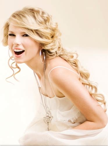 young taylor swift teeth