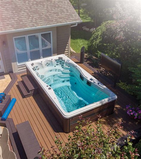 Small Backyard Pool with Hot Tub: Turn Your Limited Outdoor Space into ...