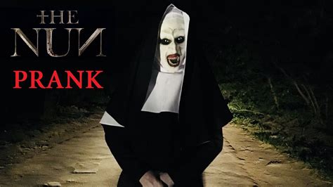 Монахиня. Жуткий пранк над другом | The Nun Scary Prank - YouTube