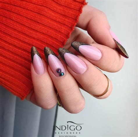 35+ Cute Fall Nails: Adorable Autumn Manicures - Emerlyn Closet