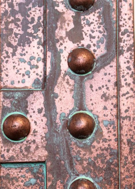 Oxidized riveted copper paint sample | HUGO de GROOT