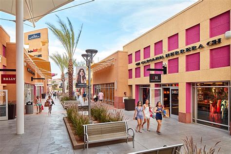 Las Vegas North Premium Outlets - All You MUST Know Before You Go (2024)