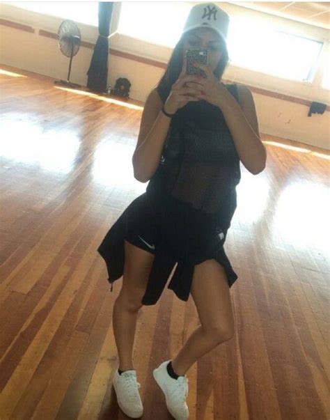 Kirsten Dodgen | The royal family dance, Mirror selfie, Girl