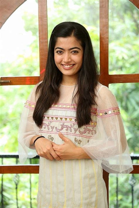 Actress Rashmika Mandanna Dear Comrade July 25 2019, dear comrade movie HD phone wallpaper | Pxfuel