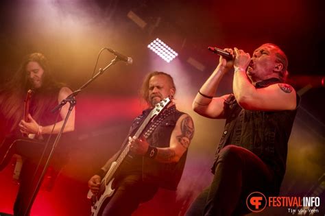 Omnium Gatherum op Into The Grave 2023, dag 2 foto op Festivalinfo