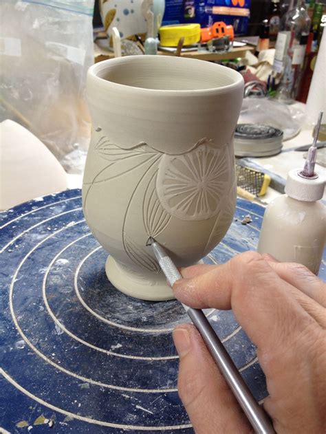 Decoration Techniques for Monochrome Work | Pottery designs, Ceramic ...