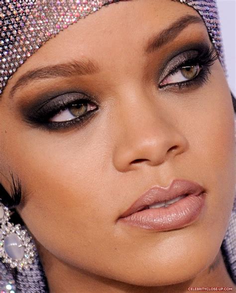 rihanna - extra large celebrity close-up | Hair and Makeup | Rihanna makeup, Rihanna, Celebrity ...