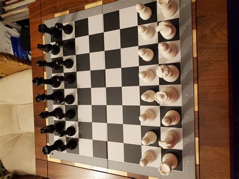 REVIEW: Official Academy Chess Set (Plastic World Championship Pieces ...