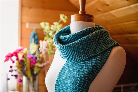 Learn to Knit a Garter Stitch Scarf_4 - SweetGeorgia Yarns