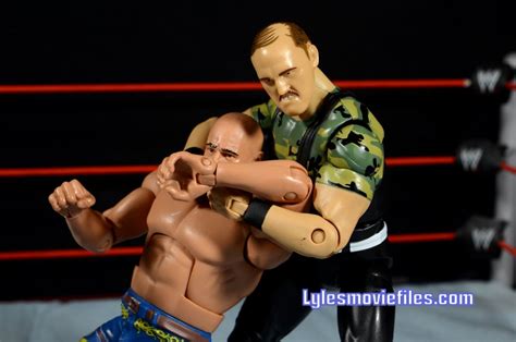 Sgt. Slaughter WWE Hall of Fame figure - cobra clutch to Iron Sheik ...