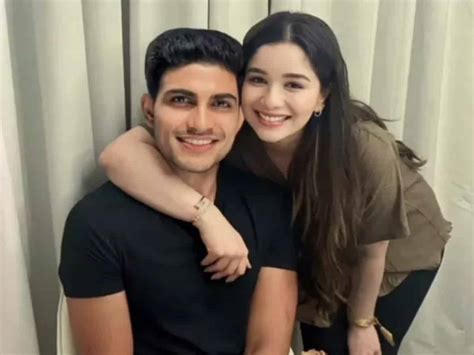 Sara Tendulkar posts romantic pic with Shubman on Instagram?