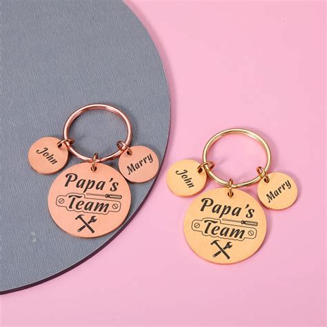 "Papa's Team Custom Name Father's Day Gift Keychain for Father Step Dad from Daughter Son Best ...