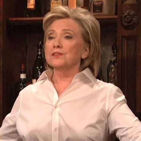 Hillary Clinton Returns to SNL With a Message for Donald Trump