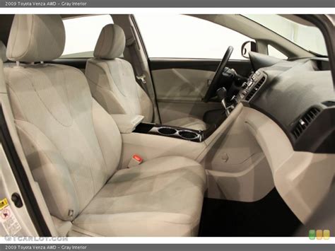 Gray Interior Photo for the 2009 Toyota Venza AWD #50866903 | GTCarLot.com