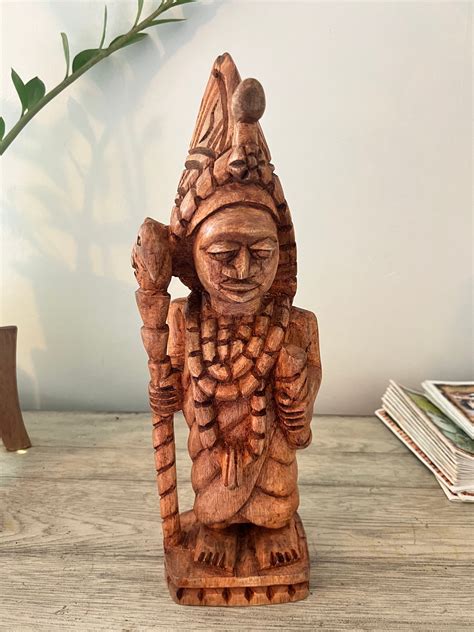 IFA Oduduwa Statue aus Holz handgeschnitzt in Nigeria - Etsy.de