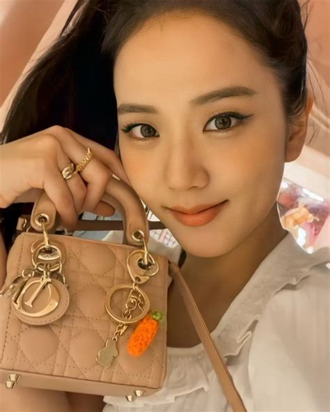 Dior Girl, Lady Dior Bag, Black Pink Leader, Sweet Band, Korean Birthday, Dior Fashion, Rosé And ...