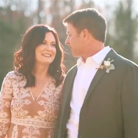 Lysa TerKeurst shares moment she knew her struggling marriage 'turned a corner,' offers wisdom ...