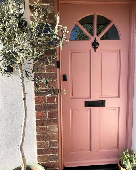 Pink Front Door, House Front Door, Front Door Colors, Front Doors, Gray House Exterior, Modern ...