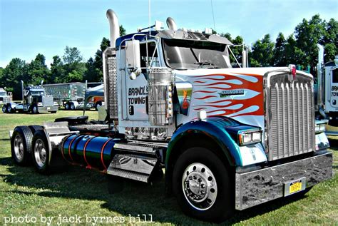 Semitrckn — Kenworth custom W900L