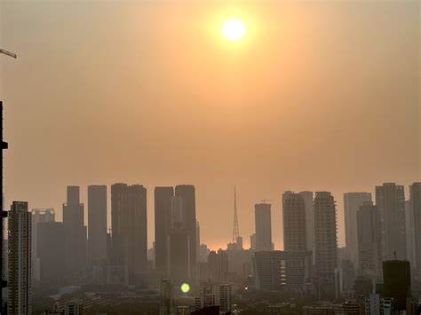 Worli/ Lower Parel skyline at the golden hour. : r/mumbai