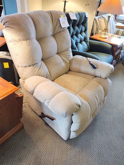 Beige Catnapper Recliner: Heat & Massage | Roth & Brader Furniture