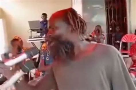 Daddy Lumba reacts as differently abled man sings his song – www.myinfo.com.gh