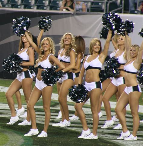 Cheerleaders and Sport Girls: Philadelphia Eagles Cheerleaders Say Hello