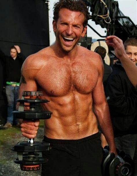 bradley cooper workout 1 | Bradley cooper, Bradley cooper shirtless, Guys