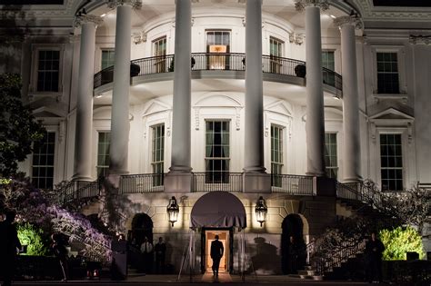 File:Barack Obama enters the White House March 2012.jpg - Wikimedia Commons