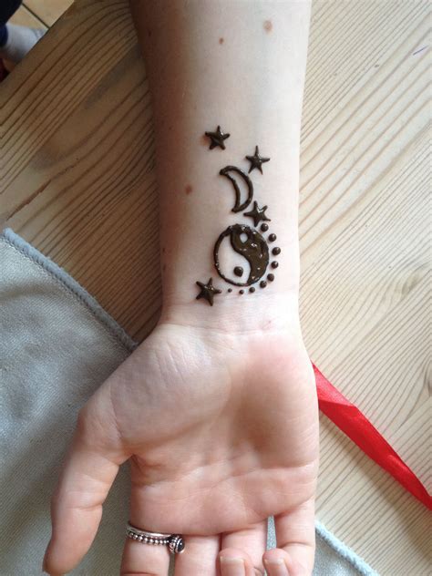 Small Henna Tattoo Ideas