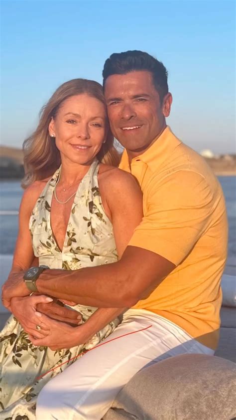 Live’s Mark Consuelos shares rare inside look at first apartment with Kelly Ripa as he gives ...