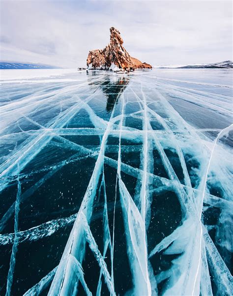 Majestic and Fairy Photography of Frozen Lake Baikal Кристина Макеева - Design Swan