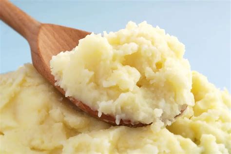 11 Amazing Paula Deen Mashed Potato Recipes To Try Today - Women Chefs