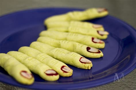 witch finger cookies for halloween! Spooky Treats, Halloween Treats ...