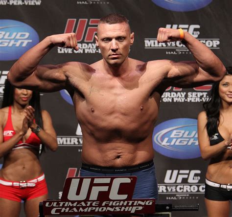 UFC®119: weigh in photo gallery | UFC ® - Media