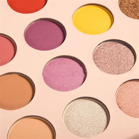 30 Colors Pink Eyeshadow Palette – MSmakeupoem.com