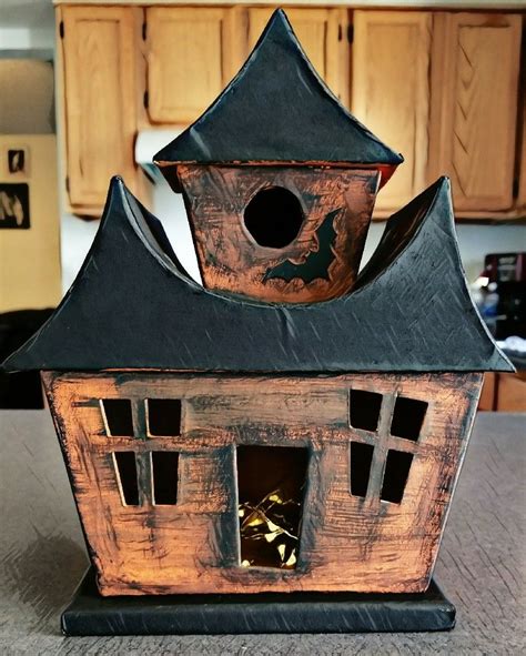 Wal-Mart cardboard haunted house I painted :) 💚💜 | Halloween haunted ...