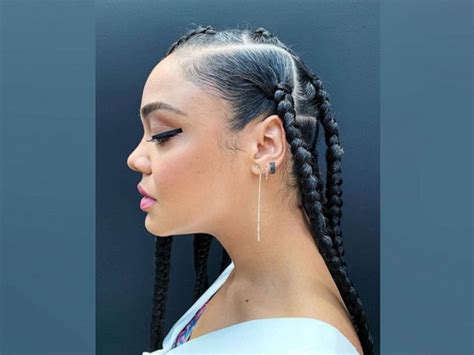 Large Knotless Box Braids Hairstyles