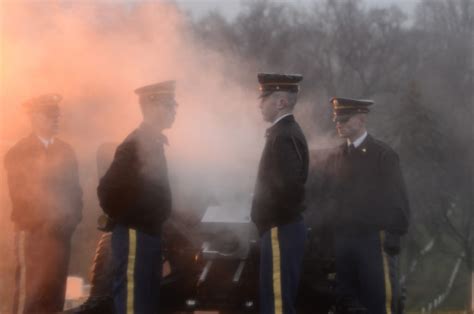 Free Images : person, smoke, soldier, army, usa, battle, honor, history, historical, soldiers ...