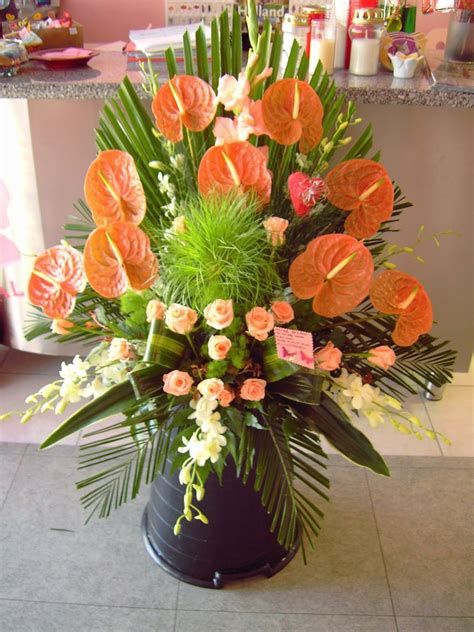 Easter Arrangement, Ikebana Flower Arrangement, Calla, Hotel Flower Arrangements, Floral Decor ...